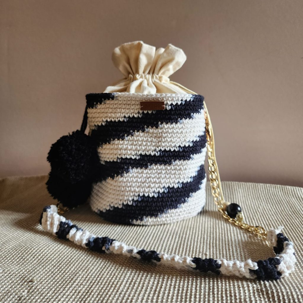 costalito de pompom